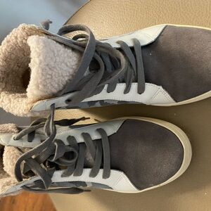 Camo blondo shoes with fur